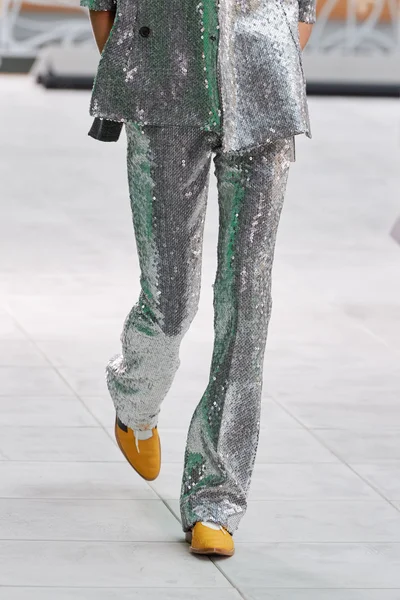 Look 36